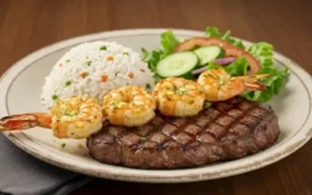 Sirloin 6oz + Grilled Shrimp — Texas Roadhouse