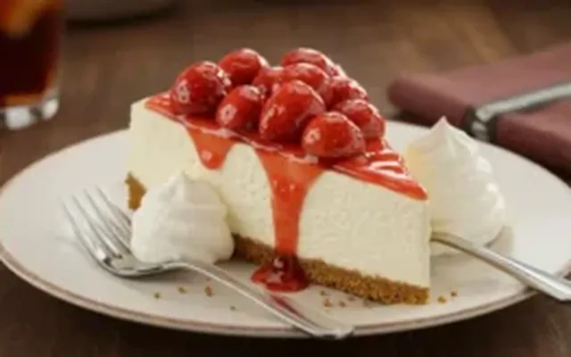 Strawberry Cheesecake — Texas Roadhouse